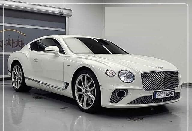Is the BENTLEY CONTINENTAL GT 4.0 V8 GT 2023 suitable for Uganda’s road conditions?