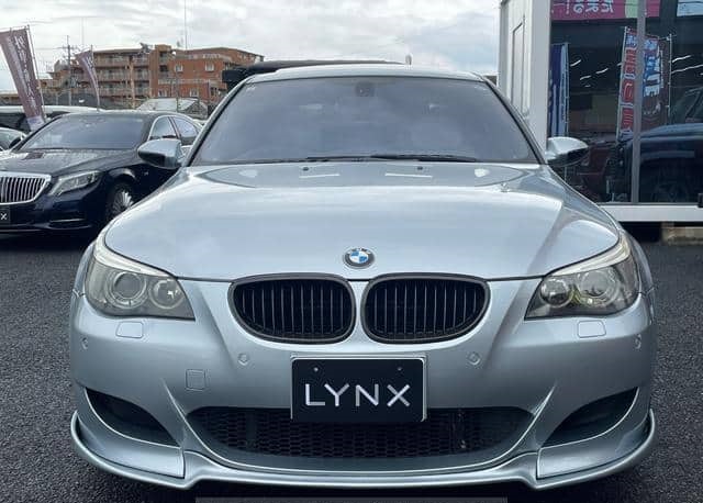 Is the BMW M5 2007 a good choice for high-performance driving in Uganda?