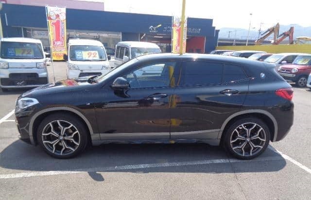 What features does the BMW X2 2019 offer for Ugandan drivers?