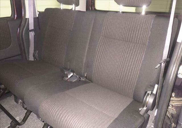 Is the DAIHATSU ATRAI RSLTDSA3 2018 suitable for Uganda’s road conditions?