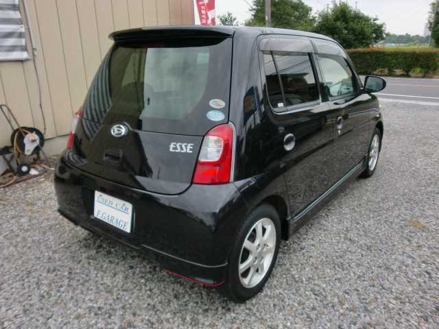 Is DAIHATSU ESSE USED DAIHATSU ESSE 2008 fuel-efficient for city driving?