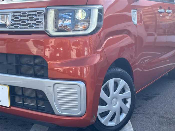 Is the DAIHATSU WAKE USED DAIHATSU WAKE 2014 a good choice for city driving in Uganda?