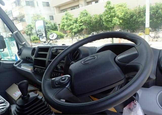 HINO DUTRO 2025 Dealer Checklist Paperwork Inspection Test Drive Mileage Questions