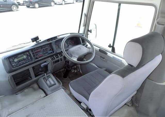 Is the HINO LIESSE II LONG BODY 2007 suitable for long-distance travel in Uganda?