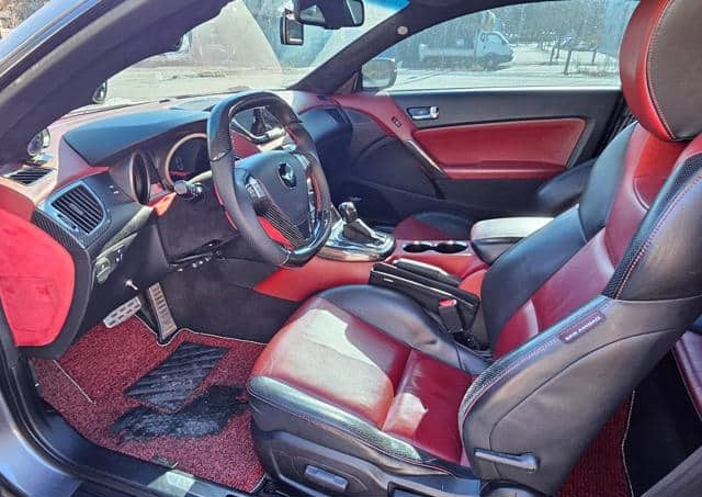 Is the HYUNDAI GENESIS 200 TURBO 2009 suitable for Uganda’s road conditions?