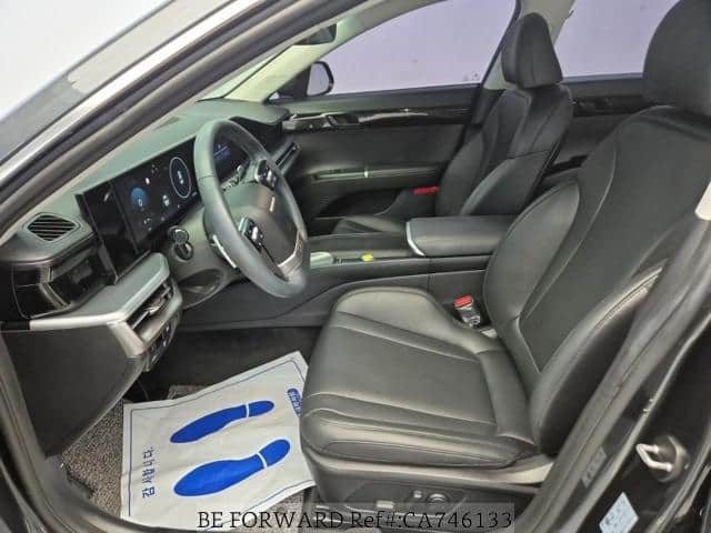 Is the HYUNDAI GRANDEUR GN7 2022 suitable for Ugandan road conditions?