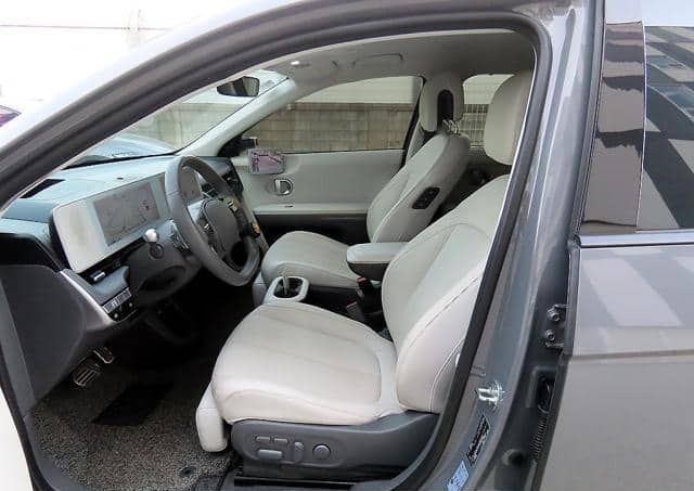 HYUNDAI IONIQ ELECTRIC 2022 What Owners Like What Owners Complain About Real World Tips