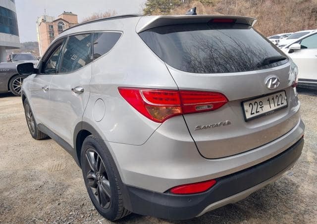HYUNDAI SANTA FE 2014 How To Choose The Right Spec Comfort Safety Handling Daily Use