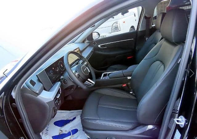 Is the HYUNDAI SONATA EXCLUSIVE 2025 available in Uganda?