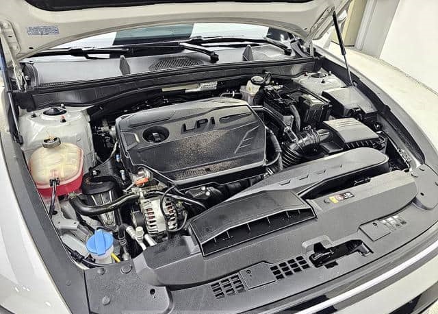 Is the HYUNDAI SONATA NEW RISE 2025 fuel-efficient for Ugandan roads?