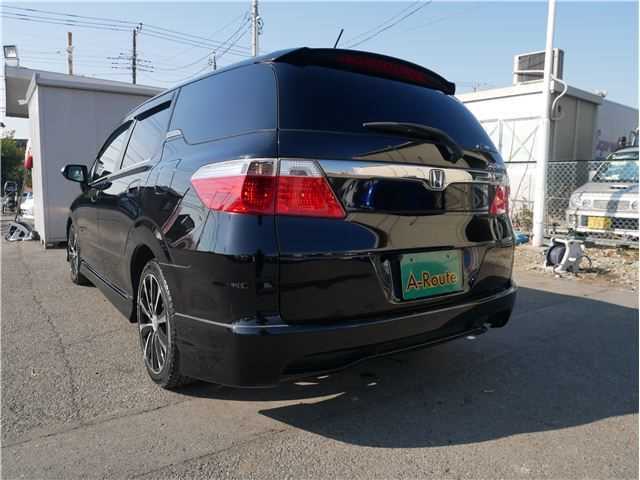 Is the HONDA AIRWAVE 2009 a good option for Ugandan road conditions?