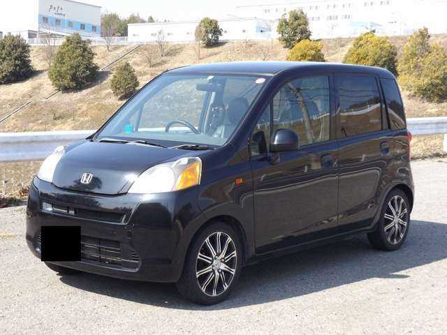Is the HONDA LIFE 2010 fuel-efficient for city driving?
