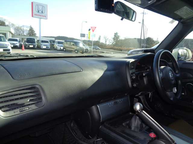 Is the HONDA S2000 2009 suitable for Uganda’s road conditions?