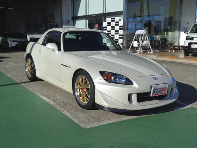 Is the HONDA S2000 2009 suitable for Uganda’s road conditions?