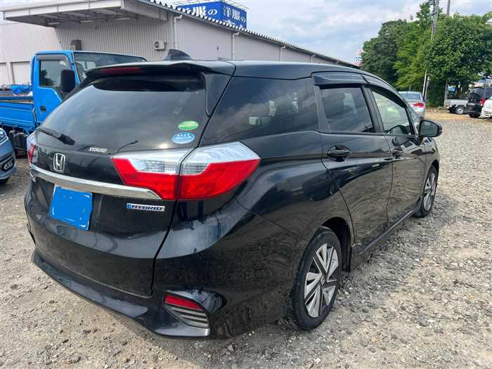Is the HONDA SHUTTLE 2016 fuel efficient for Ugandan roads?