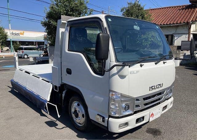 Is the ISUZU ELF TRUCK 2TAEBSLED5MT 2021 suitable for commercial use in Uganda?