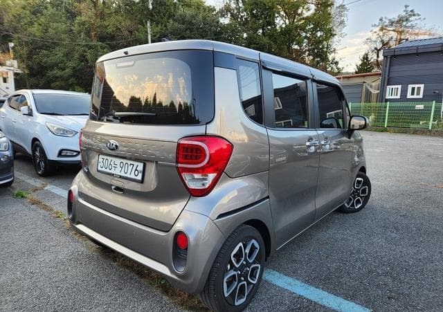 Is the KIA RAY STANDARD RAY PRESTIGE 2020 fuel-efficient?