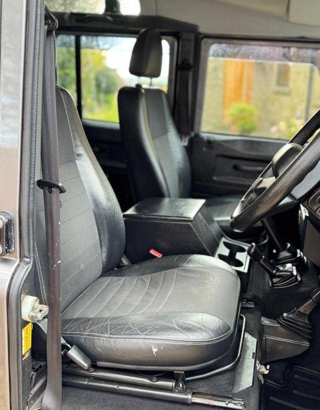 Is the LAND ROVER DEFENDER 110 MANUAL DIESEL 2008 suitable for rough terrains in Uganda?