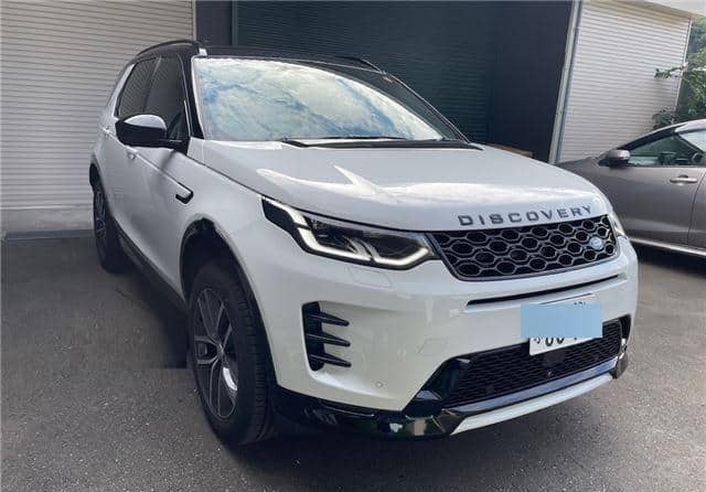 Is the LAND ROVER DISCOVERY SPORT 2025 suitable for Uganda’s terrain?