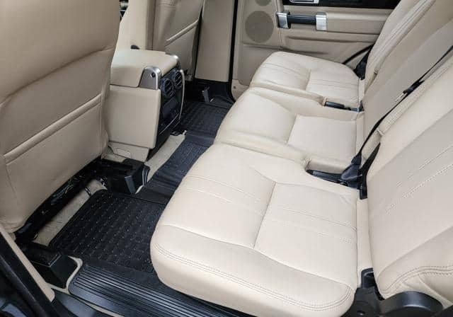 Is the LAND ROVER DISCOVERY 2016 fuel efficient for driving in Uganda?