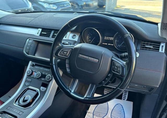 Is the LAND ROVER RANGE ROVER EVOQUE AUTOMATIC DIESEL 2011 suitable for rough Ugandan roads?