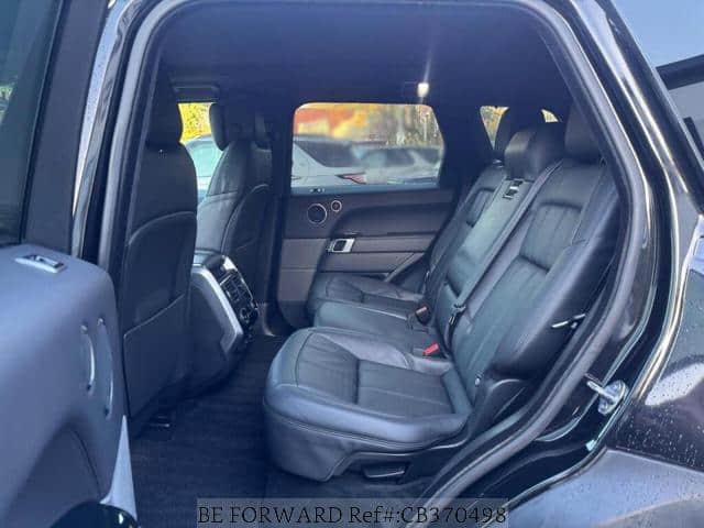 Is the LAND ROVER RANGE ROVER SPORT 3.0 SD V6 AUTOBIOGRAPHY 2020 suitable for Ugandan roads?