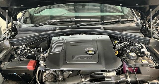 Is the LAND ROVER RANGE ROVER VELAR 2025 suitable for Ugandan terrain?