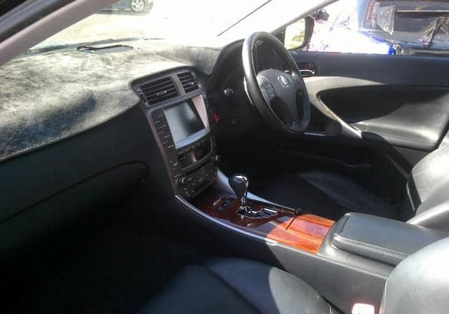 Is the LEXUS IS IS250 2006 a reliable choice for Ugandan roads?
