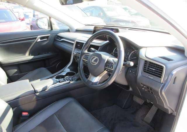 Is the LEXUS RX 300 2018 fuel-efficient for Ugandan road conditions?