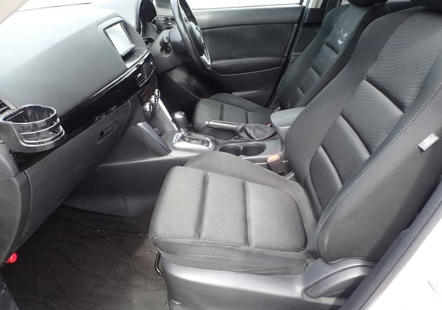 Is the MAZDA CX-5 XD 2014 a good choice for Ugandan roads?