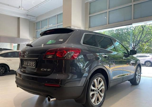 Is the MAZDA CX-9 2013 suitable for Uganda’s road conditions?