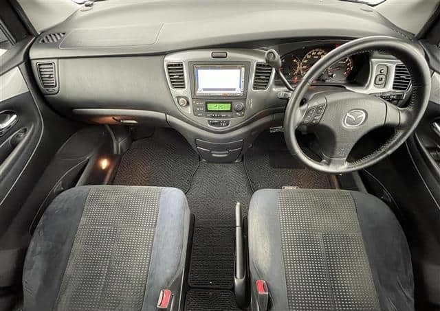Is the MAZDA MPV 2005 suitable for Ugandan road conditions?