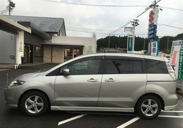 Is the MAZDA PREMACY 2005 suitable for Uganda’s road conditions?