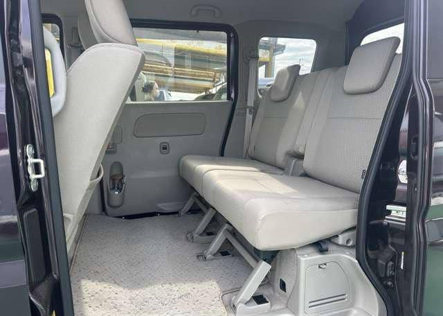 Is the MAZDA SCRUM WAGON 2023 suitable for Uganda’s road conditions?