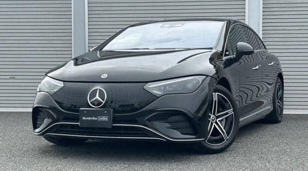 Is the MERCEDES-BENZ EQE 350AMG 2023 suitable for Uganda’s road conditions?