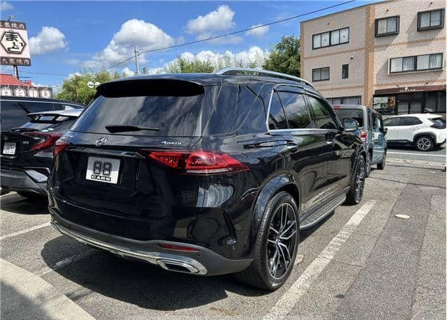 Is the MERCEDES-BENZ GLE-CLASS 2023 suitable for Uganda’s road conditions?
