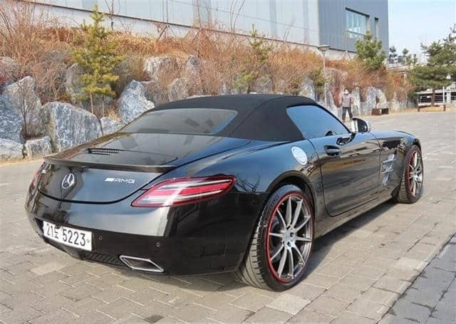 Is the MERCEDES-BENZ SLS AMG 2012 suitable for Uganda’s road conditions?