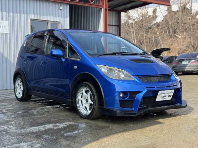 Is the MITSUBISHI COLT 2008 fuel efficient for urban driving in Uganda?