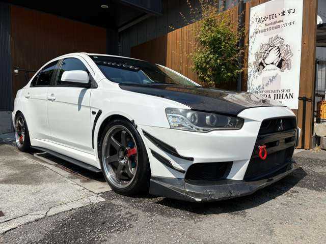 Is the MITSUBISHI LANCER EVOLUTION 2007 suitable for Uganda’s road conditions?