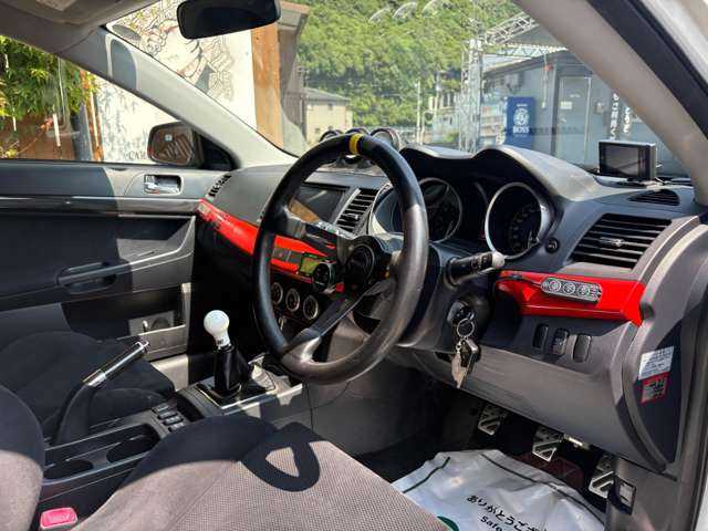 Is the MITSUBISHI LANCER EVOLUTION 2007 suitable for Uganda’s road conditions?