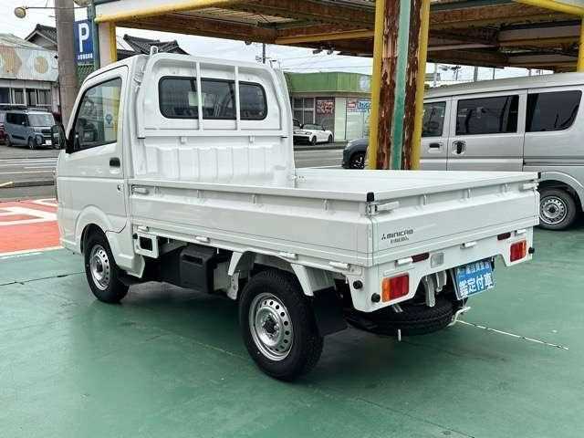 Is the MITSUBISHI MINICAB TRUCK 2023 suitable for Ugandan road conditions?