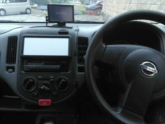 NISSAN AD 2010 Comfort And Practicality For Family Or Business Use