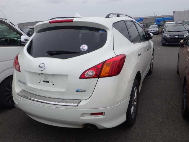 Is the NISSAN MURANO 2010 suitable for Uganda’s road conditions?