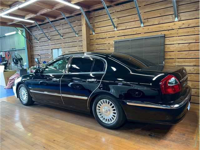 Is the NISSAN PRESIDENT 2009 a reliable choice for buyers in Uganda?