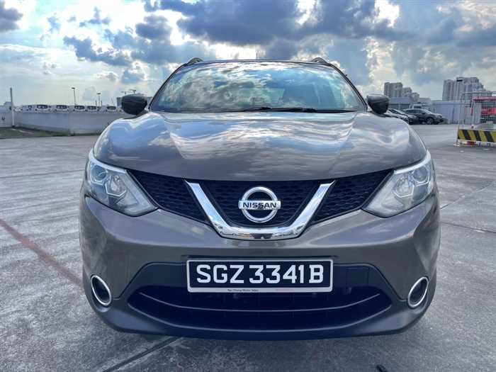 Is the NISSAN QASHQAI 2015 fuel-efficient for Ugandan roads?