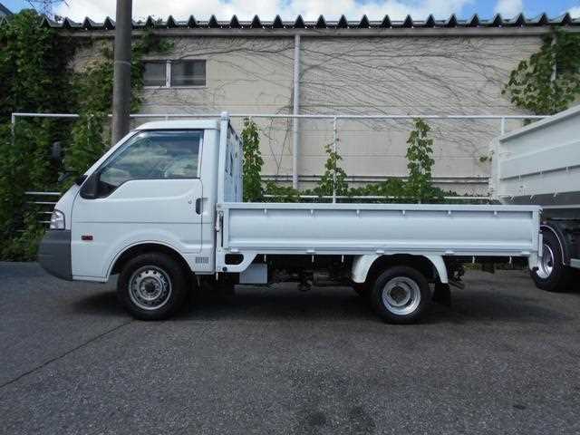 NISSAN VANETTE TRUCK 2016 Road Test Notes Comfort Handling And Economy
