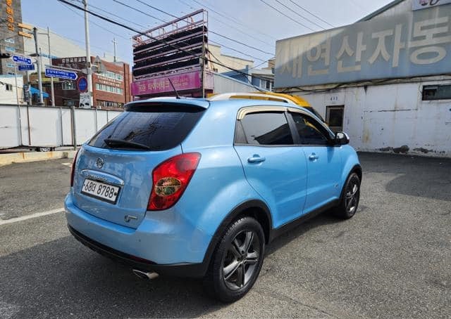Is the SSANGYONG KORANDO CLUBBY 4WD 2012 suitable for Uganda’s terrain?