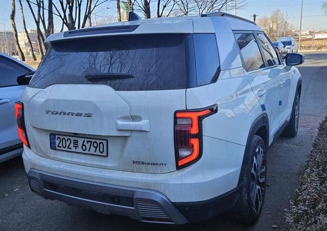 Is the SSANGYONG TORRES 2024 fuel efficient for Ugandan roads?
