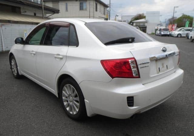 Is the SUBARU IMPREZA ANESIS 2010 fuel-efficient for city driving?