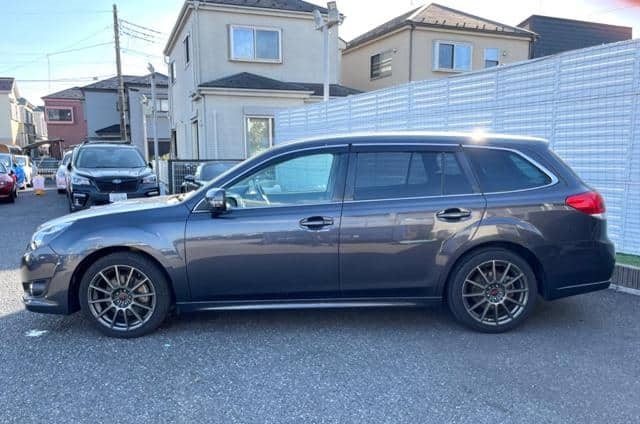 Is the SUBARU LEGACY TOURING WAGON 2009 suitable for Ugandan roads?